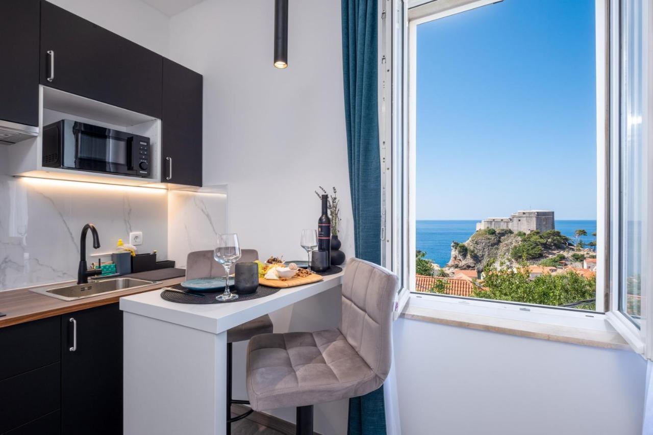 Fantasy Apartment *