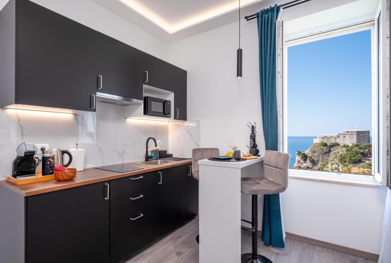 Fantasy Apartment *