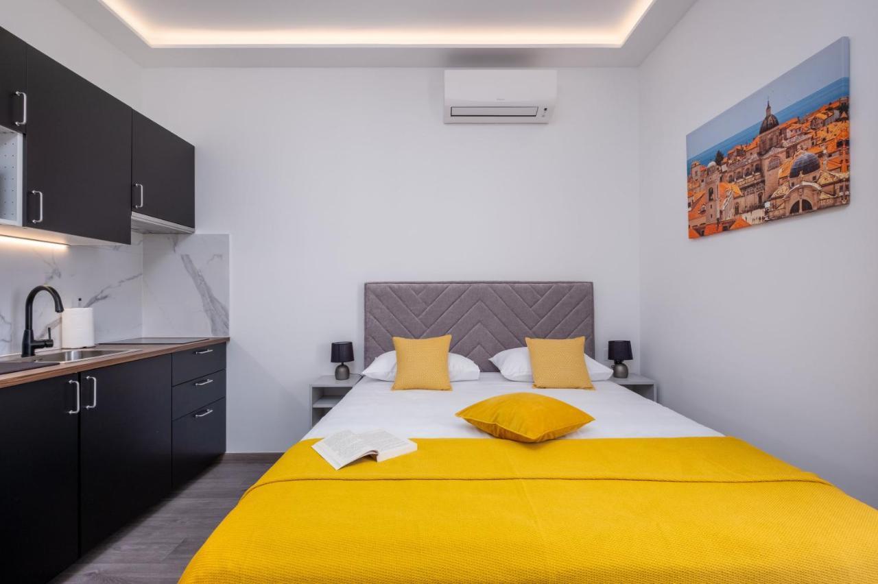 Apartment Fantasy *